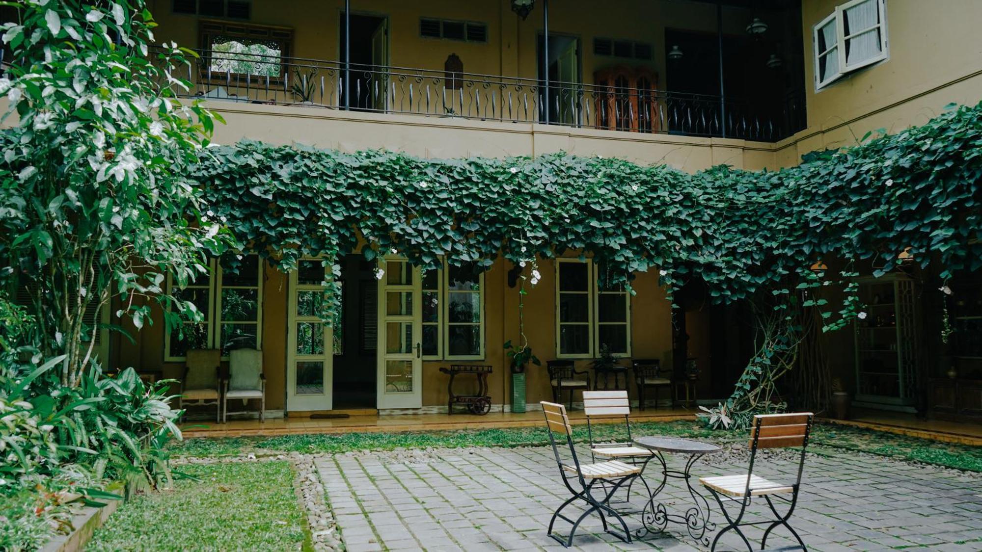 Kayu Arum Resort Salatiga Exterior foto